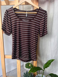 REMERAS ULTRA RAYADAS Chocolate