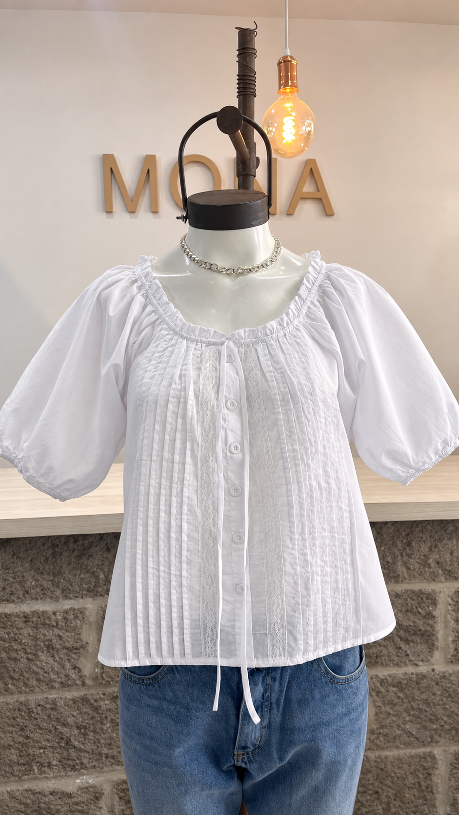 BLUSA TABLITAS Y PUNTILLA